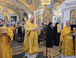 Преосвященнейший епископ Симон совершил Божественную литургию в Благовещенском соборе Дивеевского монастыря