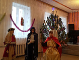 Воспитанники воскресной школы при храме великомученика и целителя Пантелеимона и учащиеся детской школы искусств казачьей культуры пос. Майский провели рождественский утренник