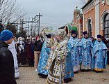 В престольный праздник Преосвященнейший епископ Симон возглавил Божественную литургию в храме Державной иконы Божией Матери города Донецка