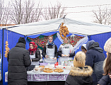 В прощеное воскресенье на Соборной площади города Шахты состоялись народные гуляния, посвященные Масленице «Гуляет русская душа»