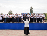 Праздничное мероприятие по случаю 10-летия Шахтинской епархии и награждение победителей фотоконкурса «10 лет Шахтинской епархии» состоялись на Соборной площади г. Шахты