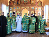 Преосвященнейший епископ Симон совершил Божественную литургию и диаконскую хиротонию