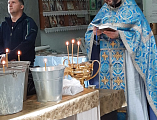 Иерей Сергий Липень совершил молебен перед началом посевной в пос. Новозарянский