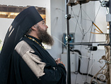 Преосвященнейший епископ Симон ознакомился с ходом строительства храма преподобного Сергия Радонежского в пос. Сидорово-Кадамовский