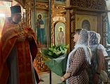 Поздравления с 20-летием диаконской хиротонии принял настоятель Донского храма протоиерей Роман Амплеев