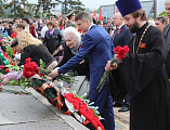 Благочинный Александровск-Грушевского округа принял участие в общегородском митинге в честь Дня Победы