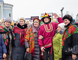 В прощеное воскресенье на Соборной площади города Шахты состоялись народные гуляния, посвященные Масленице «Гуляет русская душа»