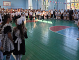 В школе №41 станицы Бессергеневской прошла торжественная линейка с участием священника