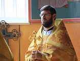 С архипастырским визитом Преосвященнейший епископ Симон посетил Покровский храм г. Каменск-Шахтинский и совершил чин присоединения к Православной Церкви временно от нее отпавшего христианина