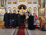 Руководитель епархиальной программы по окормлению инвалидов по слуху совершил сурдоперевод Божественной литургии в храме Преполовения Пятидесятницы города Ростова-на-Дону
