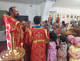 В воскресной школе села Первомайское прошёл урок о великомученике Пантелеимоне и цветах богослужебных облачений