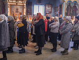 В престольный день Преосвященнейший епископ Симон совершил Божественную литургию в храме святителя Николая города Шахты