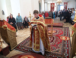 Епископ Шахтинский и Миллеровский Симон в четверг Светлой седмицы совершил праздничное богослужение в храме Покрова Пресвятой Богородицы г. Красный Сулин