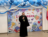 Духовенство Нижнедонского благочиния приняло участие в праздничных линейках в школах Октябрьского района   