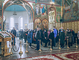 В праздник Сретения Господня Преосвященнейший епископ Симон совершил Божественную литургию в Покровском кафедральном соборе г. Шахты