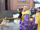 Епископ Шахтинский и Миллеровский Симон совершил чин освящения купола для строящегося храма в честь святителя Николая Чудотворца г. Зверево