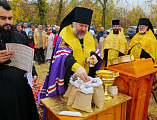Епископ Симон совершил молебен о благословении работ и урожая на донских полях