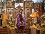 В престольный день Преосвященнейший епископ Симон совершил Божественную литургию в храме святителя Николая города Шахты