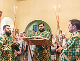 Праздничную Литургию по случаю престольного дня храма святой Ксении Петербургской г. Шахты возглавил Преосвященнейший Симон, епископ Шахтинский и Миллеровский