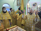 В престольный праздник Преосвященнейший епископ Симон совершил Божественную литургию в храме святого праведного Иоанна Кронштадтского г. Шахты