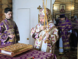 В Неделю 4-ю Великого поста, преподобного Иоанна Лествичника Преосвященнейший епископ Симон совершил Божественную литургию в храме Екатерининского архиерейского подворья г. Красный Сулин