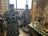 Епископ Шахтинский и Миллеровский Симон совершил Литургию Преждеосвященных Даров в храме великомученицы Екатерины города Красный Сулин