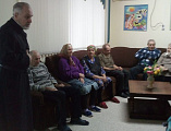Помощник благочинного Новошахтинского округа провел встречу с получателями услуг Новошахтинского дома престарелых